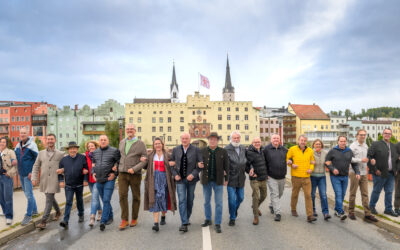 Bürgermeisterkandidat und Kandidaten stellen sich vor